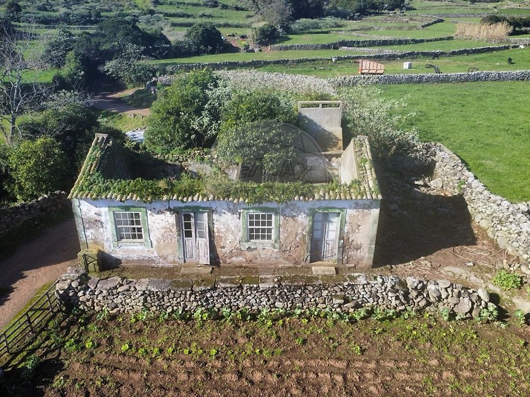 1 bedroom House in Vila de Sao Sebastiao, Portugal No. 21172