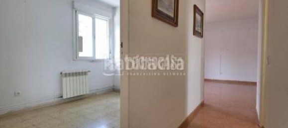 4 bedrooms Apartment in Coslada, Spain No. 154308 8