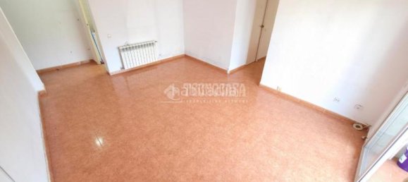 4 bedrooms Apartment in Coslada, Spain No. 154308 2