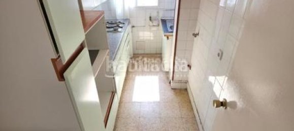 4 bedrooms Apartment in Coslada, Spain No. 154308 5