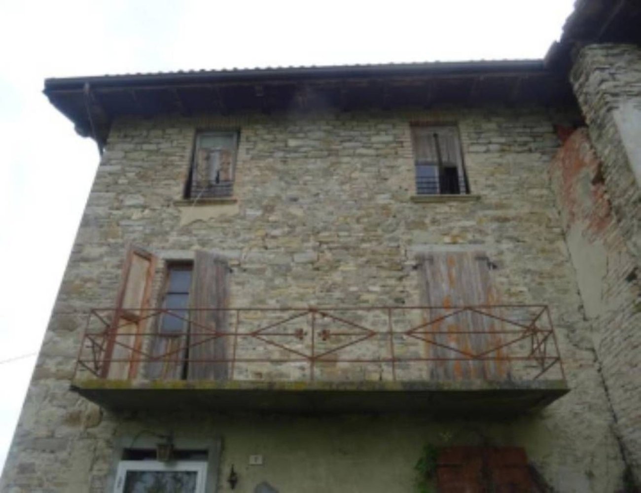 2 rooms Apartment in Zavattarello, Italy No. 180802