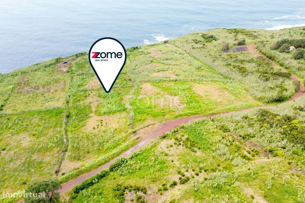 Grundstück in Horta, Portugal 43560m², Nr. 214069