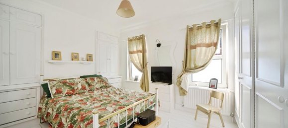 3 bedrooms House in London, United Kingdom No. 11478 9