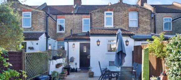 3 bedrooms House in London, United Kingdom No. 11478 17