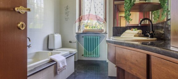 Villa de 5 divisões em Leggiuno, Italy N.º 142122 24