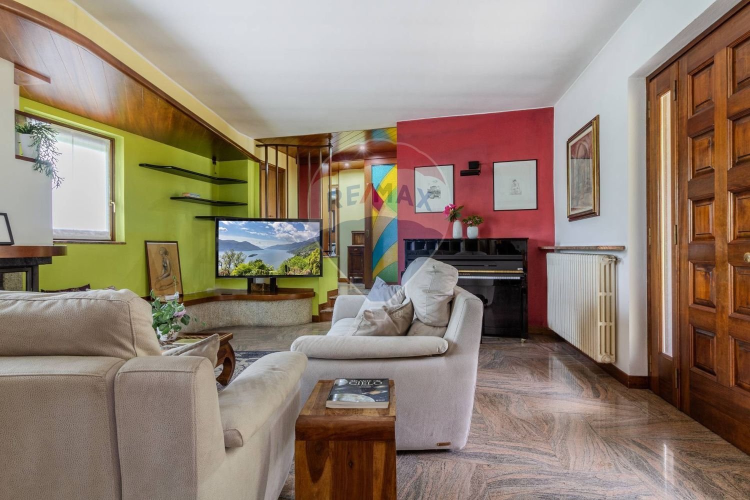 Villa de 5 divisões em Leggiuno, Italy N.º 142122