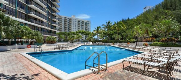 2 Schlafzimmer Gewerbliche Immobilien in Miami, USA, Nr. 615298 4