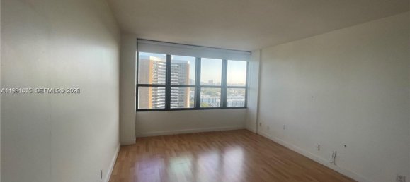 2 Schlafzimmer Gewerbliche Immobilien in Miami, USA, Nr. 615298 6