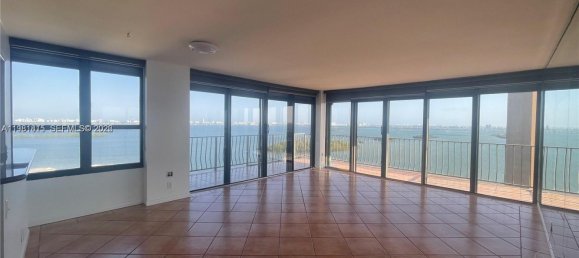 2 Schlafzimmer Gewerbliche Immobilien in Miami, USA, Nr. 615298 13