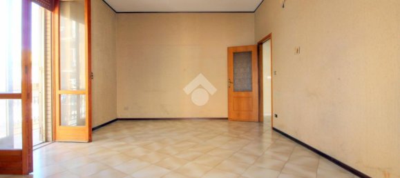 Дом с 4 комнатами в Лучера, Италия № 36090 2