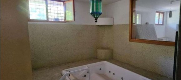 6 rooms Apartment in Rome, Italy No. 222798 13