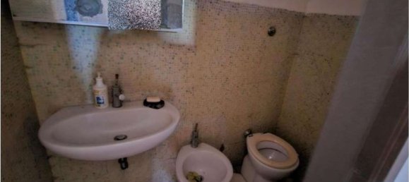 6 rooms Apartment in Rome, Italy No. 222798 18