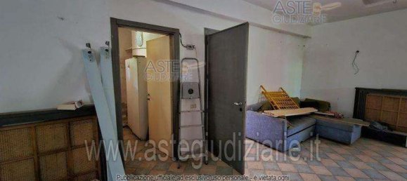 6 rooms Apartment in Rome, Italy No. 222798 36