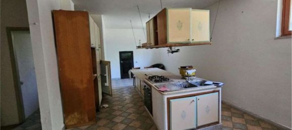 6 rooms Apartment in Rome, Italy No. 222798 15