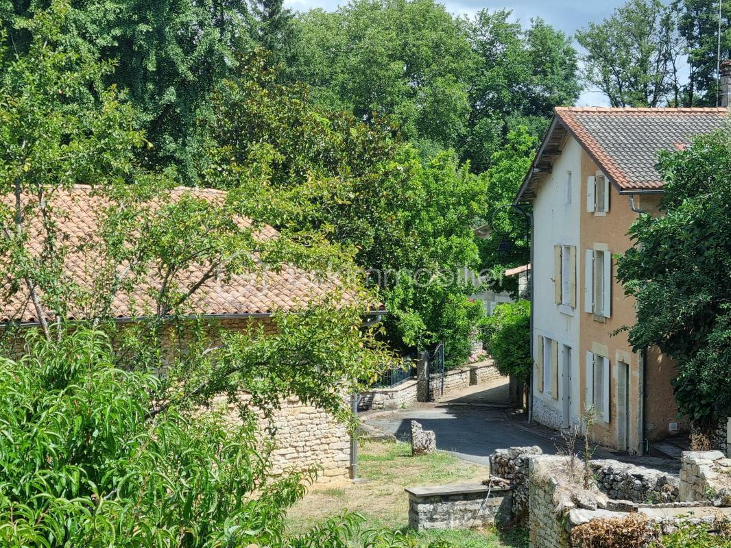 5 bedrooms House in Deux-Sevres, France No. 282336