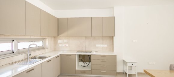 3 bedrooms Villa in Paralimni, Cyprus No. 5721 4