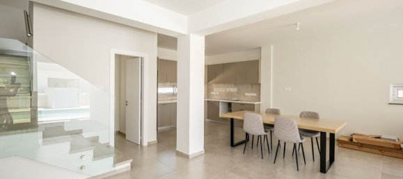 3 bedrooms Villa in Paralimni, Cyprus No. 5721 11