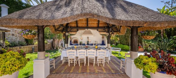 7 bedrooms Villa in Marbella, Spain No. 118489 2