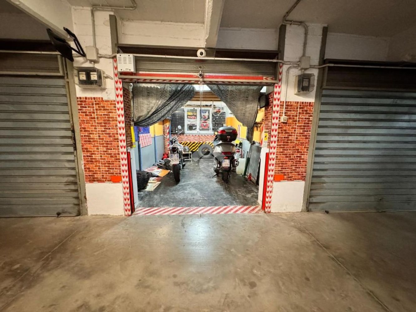 Garage in Genoa, Italy 16m², Nr. 79158