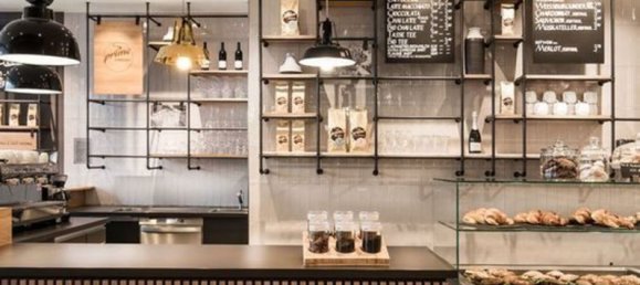 90m² Commercial property in Padua, Italy No. 73415 4