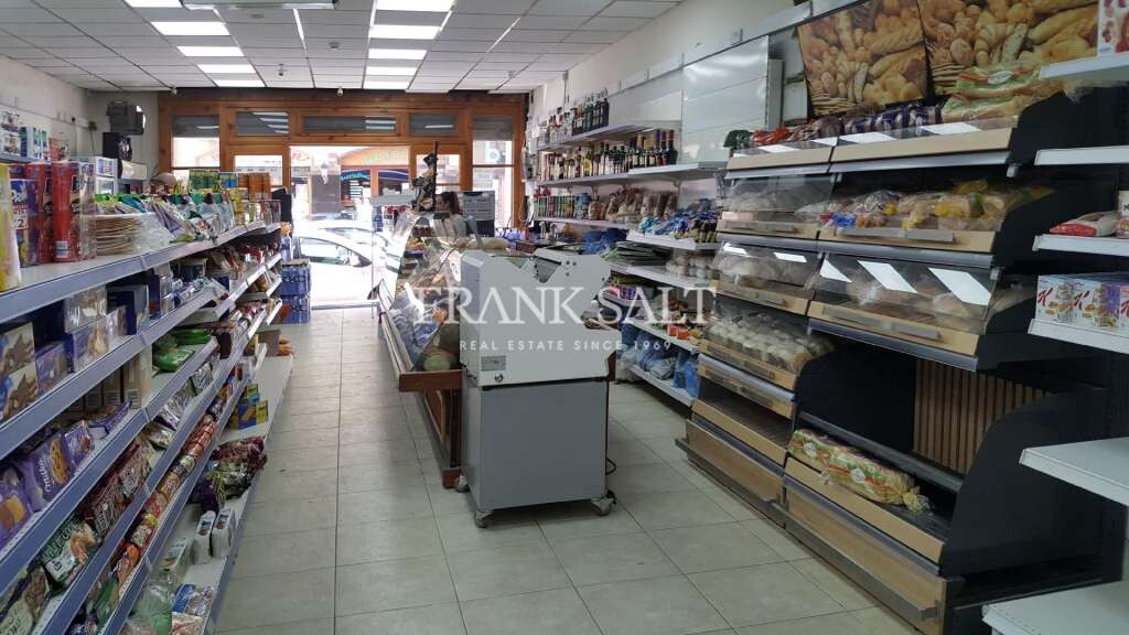 500m² Shop in San Gwann, Malta No. 12037