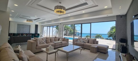 8 bedrooms Villa in Amwaj Islands, Bahrain No. 155 2