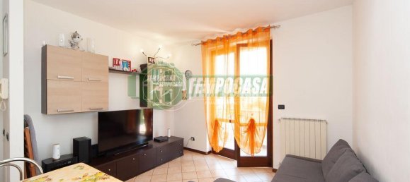 Apartamento de 2 habitaciónes en Caponago, Italy No. 33035 33