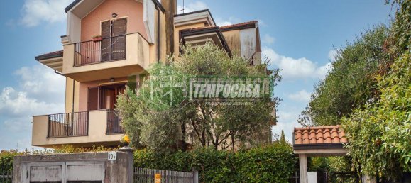 Apartamento de 2 habitaciónes en Caponago, Italy No. 33035 18
