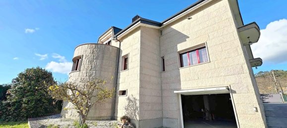 6 bedrooms House in A Coruna, Spain No. 46874 2