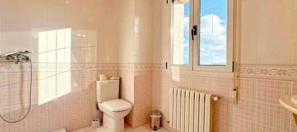 6 bedrooms House in A Coruna, Spain No. 46874 74