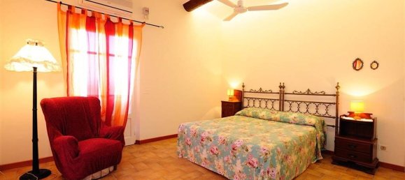 10-Zimmer Haus in Cortona, Italy, Nr. 230101 46