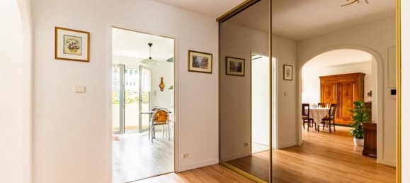 Квартира с 3 спальнями в Дижон, Франция № 206555 5