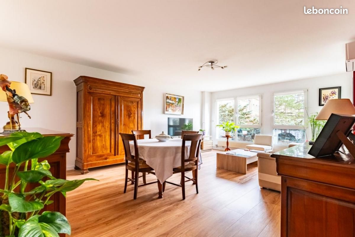 3 Schlafzimmer Wohnung in Dijon, France, Nr. 206555