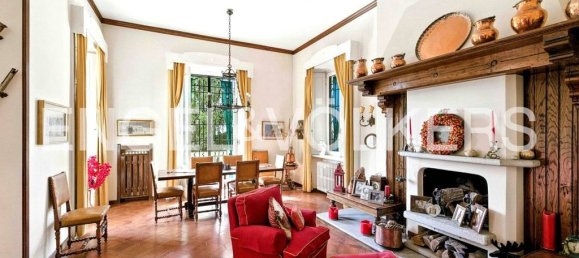 5 bedrooms Villa in Varese, Italy No. 266769 7