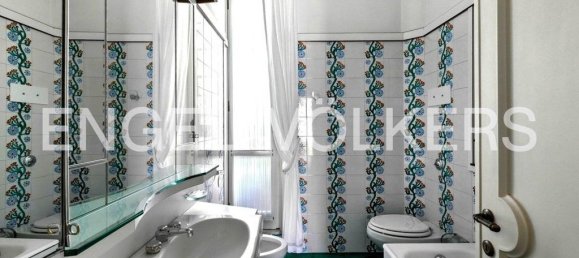 5 bedrooms Villa in Varese, Italy No. 266769 24