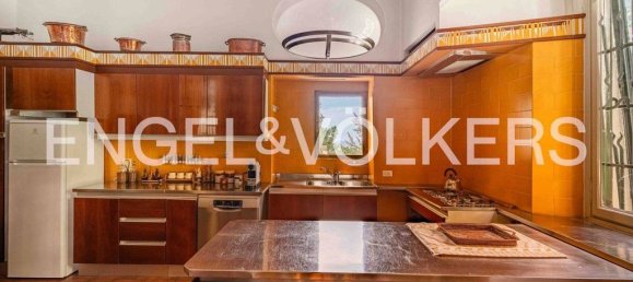 5 bedrooms Villa in Varese, Italy No. 266769 12