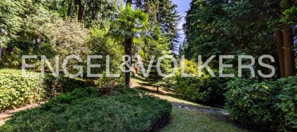 5 bedrooms Villa in Varese, Italy No. 266769 4