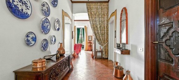 5 bedrooms Villa in Varese, Italy No. 266769 5