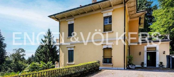 5 bedrooms Villa in Varese, Italy No. 266769 30