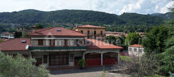 5-salle Propriété commerciale à Erba, Italy No. 279655 3