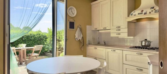 2 bedrooms House in Bonate Sopra, Italy No. 315451 10