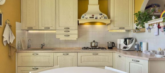 2 bedrooms House in Bonate Sopra, Italy No. 315451 8