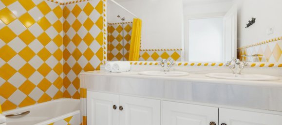 4 bedrooms Townhouse in La Quinta, Spain No. 144725 12