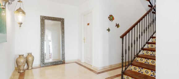 4 bedrooms Townhouse in La Quinta, Spain No. 144725 13