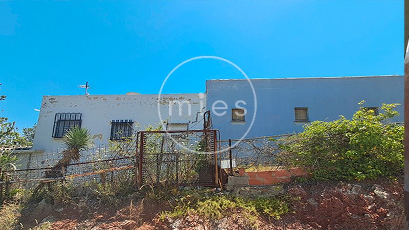 Casa de 5 dormitorios en Montroy, Spain No. 139641