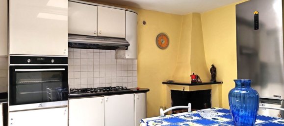 Дом с 4 спальнями в Латина, Италия № 350073 36