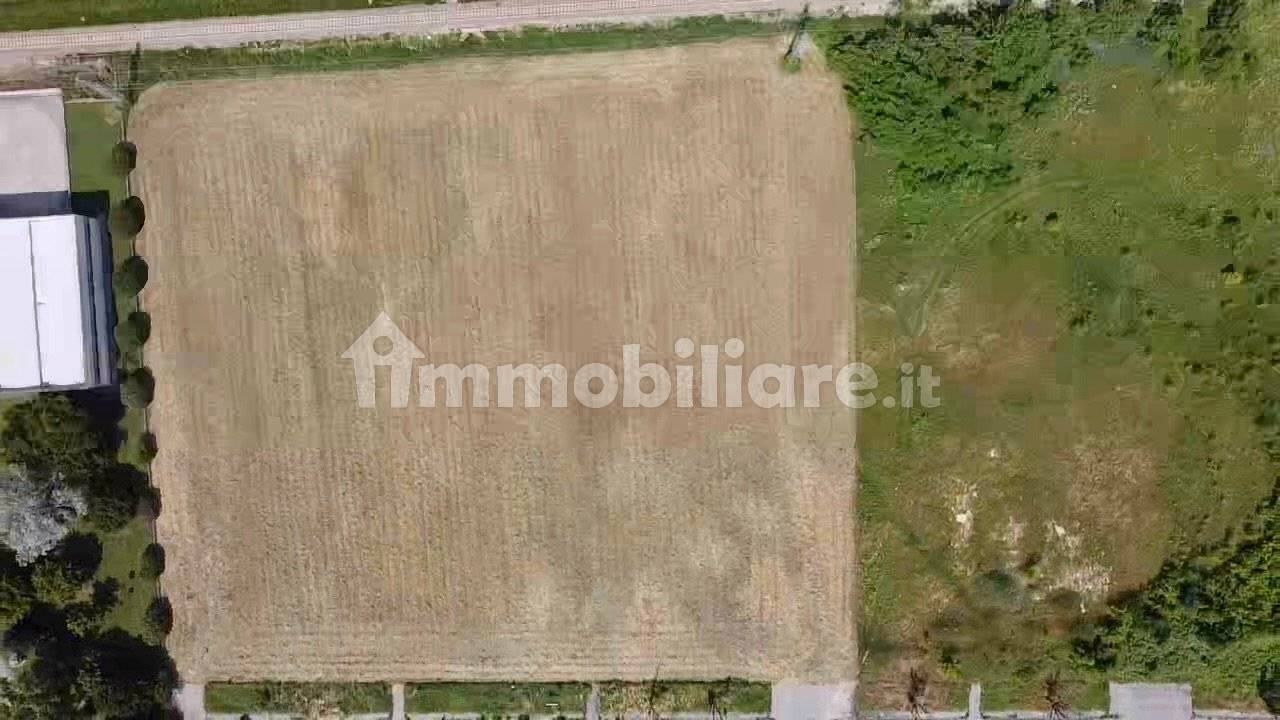 1830m² Land in Nogarole Rocca, Italy No. 279819