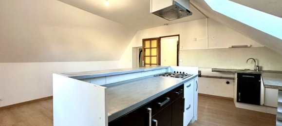 2 chambres Appartement à Chambly, France No. 270252 2