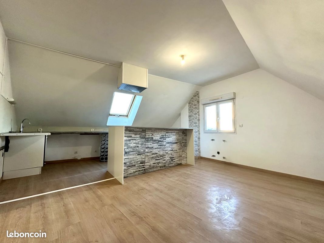 2 chambres Appartement à Chambly, France No. 270252