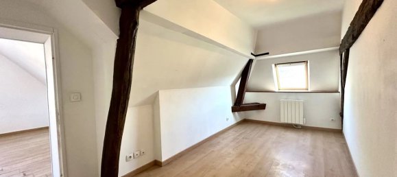 2 chambres Appartement à Chambly, France No. 270252 3